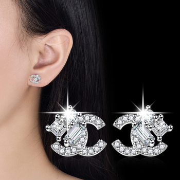Naušnice - Bakarne s cirkon dizajnom slova C, božanski stil, model H92 Drill C Earrings, stil: slova/brojevi/tekst, Modni OL (Materijal: Bakar; Značka: Weihua; Model: H92 Drill C Earrings; Stil: slova/brojevi/tekst; Stil odijevanja: Fashion OL)