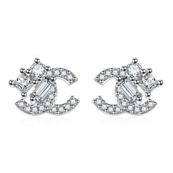 Naušnice - Bakarne s cirkon dizajnom slova C, božanski stil, model H92 Drill C Earrings, stil: slova/brojevi/tekst, Modni OL (Materijal: Bakar; Značka: Weihua; Model: H92 Drill C Earrings; Stil: slova/brojevi/tekst; Stil odijevanja: Fashion OL)