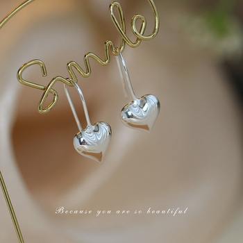 Σκουλαρίκια από ασημένια 925 σε σχήμα καρδιάς για γυναίκες, 2,3 g, στυλ Net Red Wind