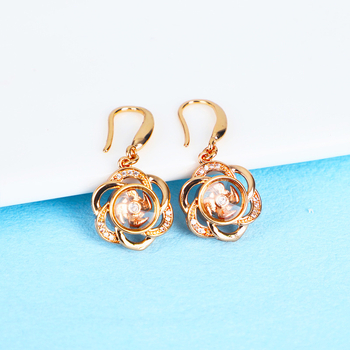 Cercei cu cârlig rotativ pentru urechi — floral, din cupru, placare electrolitică, stil Vânt Național, pentru femei