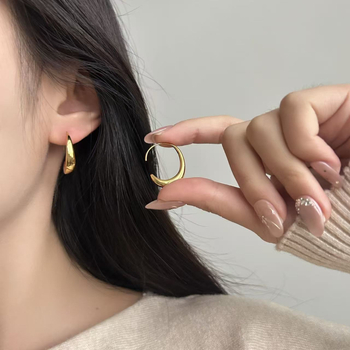 Γεωμετρικά σκουλαρίκια για γυναίκες – ακανόνιστος γεωμετρικός σχεδιασμός, χαλκός ως υλικό, στυλ ελαφρού πολυτελείας, τύπος γάντζου για τα αυτιά