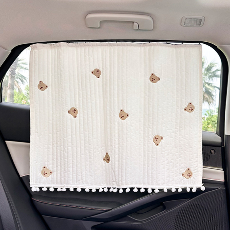 Parasolar pentru geamul mașinii cu design desen animat, țesătură opacă, montaj prin agățare