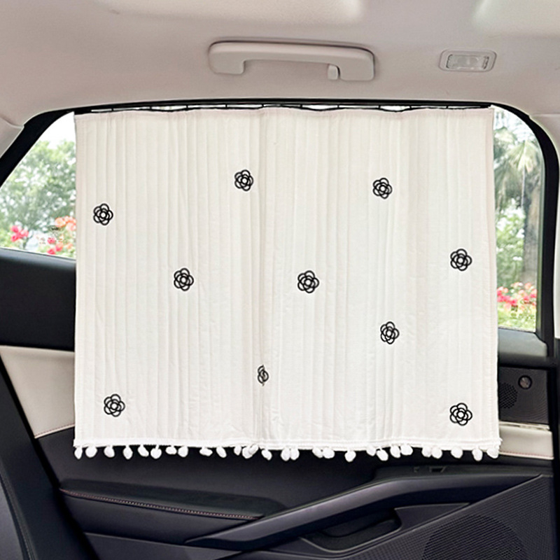 Parasolar pentru geamul mașinii cu design desen animat, țesătură opacă, montaj prin agățare