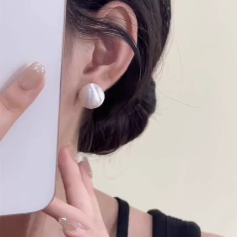 Γυναικεία σκουλαρίκια με γεωμετρική σφαίρα, vintage ματ φινίρισμα, βάση χαλκού, ηλεκτροπλατίωση, στυλ μόδας