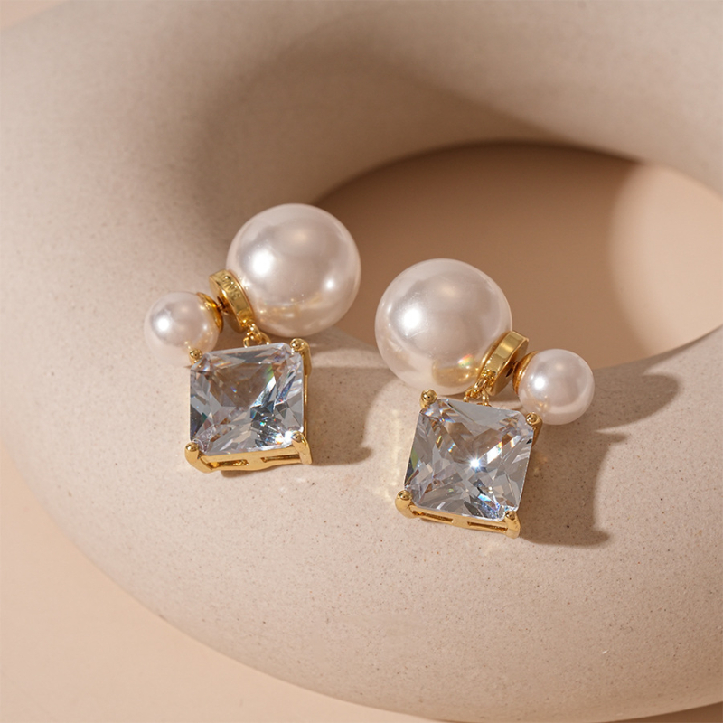 Cercei cu zirconiu, geometrie pătrată, tijă din argint 925, placare electroplatină