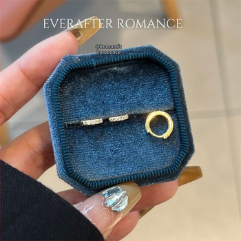 Náušnice, meď, svieži a jemný štýl, elektroplátovaný povrch, pre ženy (jar 2024)