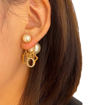 Geometrické náušnice s písmenami a strapcami, perlami, z meďe, s 925 striebornými postami, elektroplating, jar 2025