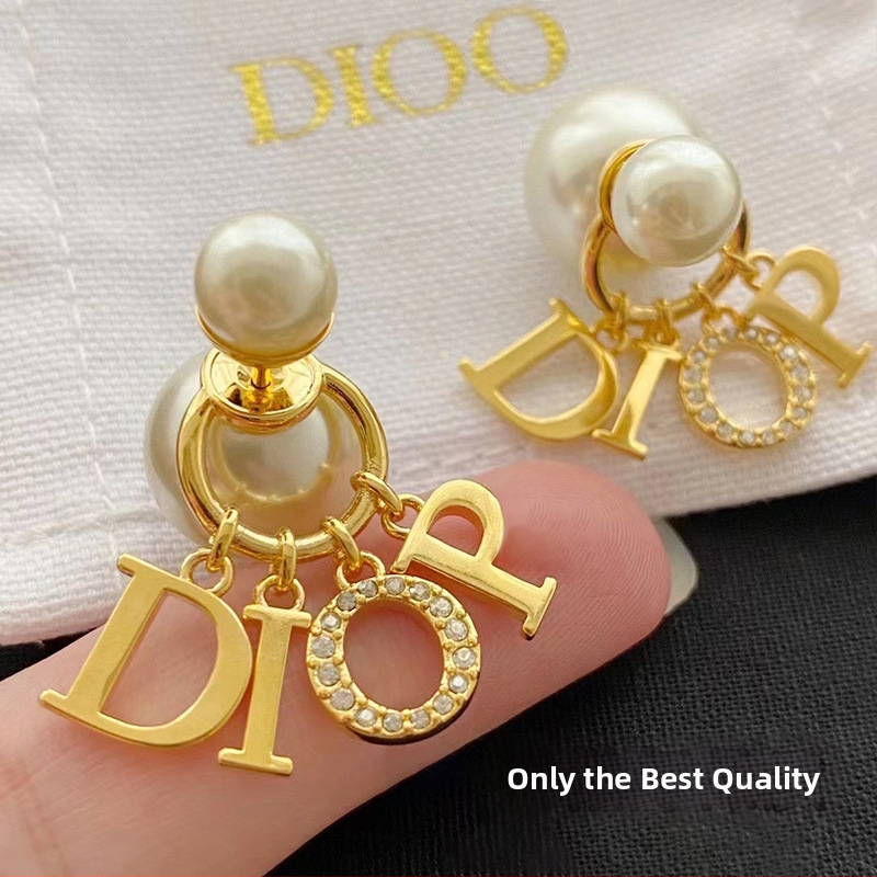 Geometrické náušnice s písmenami a strapcami, perlami, z meďe, s 925 striebornými postami, elektroplating, jar 2025