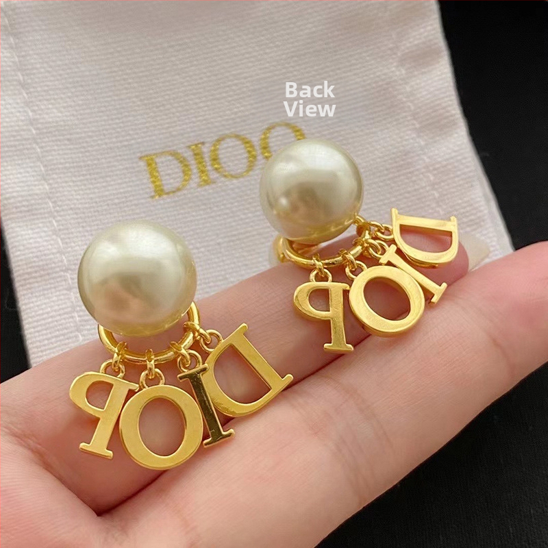 Geometrické náušnice s písmenami a strapcami, perlami, z meďe, s 925 striebornými postami, elektroplating, jar 2025