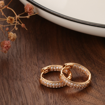 Auskaru no vara, Kinel zīmols, U-veida stils, modeļa numurs H0163, 2025. gada vasara