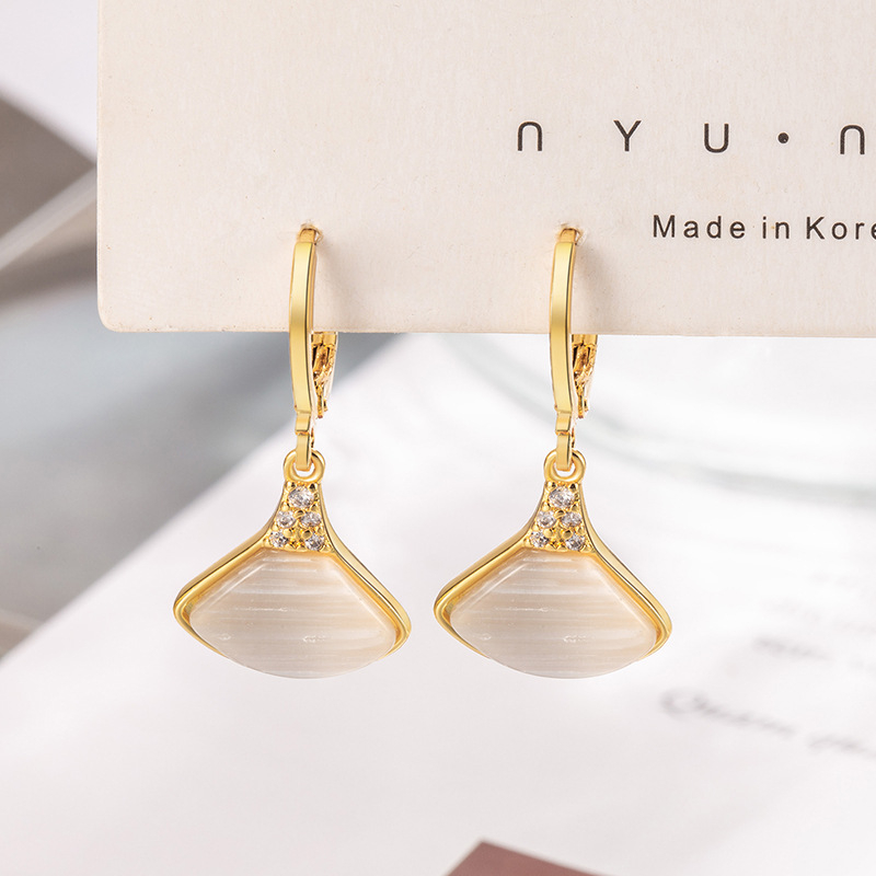 Cercei pentru femei, cupru, lux, finisaj diamantat, toamnă 2024