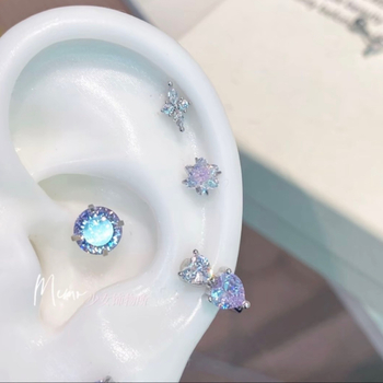 Náušnice: Kríž so zirkónom v tvare marquise, titanová oceľ, elektroplating, tyg