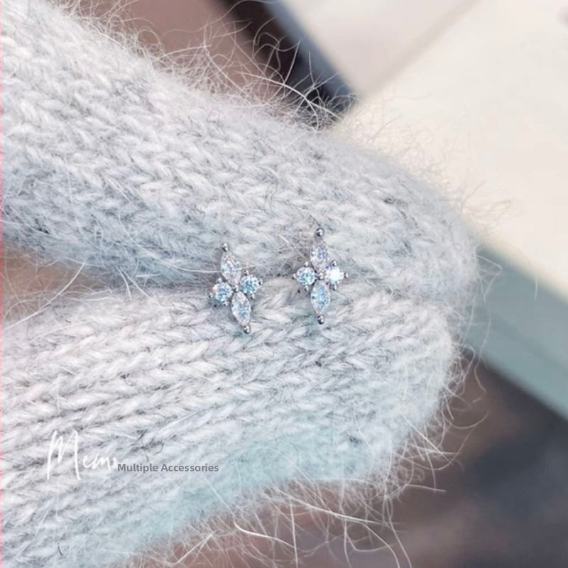 Náušnice: Kríž so zirkónom v tvare marquise, titanová oceľ, elektroplating, tyg