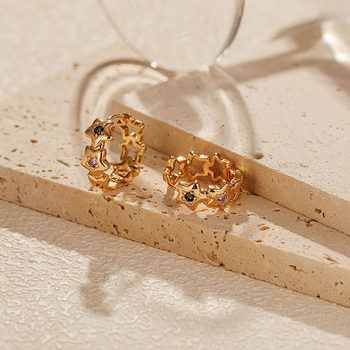 Meďové náušnice s hviezdnym tvarom a vsadenými zirkónmi – dámsky módny dizajn