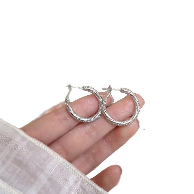 Náušnice: kovové, geometrický tvar, elektroplating, ľahká luxusná elegancia pre ženy (Náušnice • Kov • Geometrický tvar • Elektroplating • Ľahká luxus)