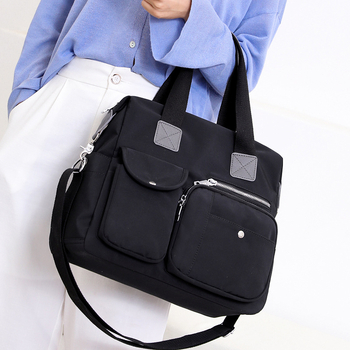 Geantă de umăr din nylon pentru femei, stil urban minimalist, formă verticală pătrată, închidere cu fermoar, buzunar intern pentru telefon