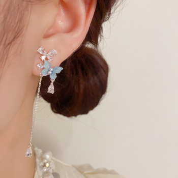 Обеци - мед, форма: животно/зодия, прост стил, за жени, лято 2025