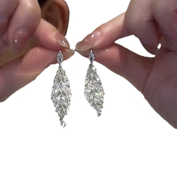 Cercei din cupru cu pietre montate, stil diamant, cu ciucuri lungi, pentru femei