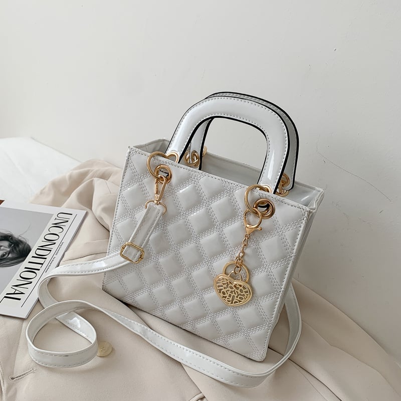 Dámska PU kabelka na rameno, diamantové prešívanie, vertikálny štvorcový tvar, zapínanie na zips, vnútorné vrecká (s uzáverom na zips, na telefón, na ID) - jednoručný ramenný popruh