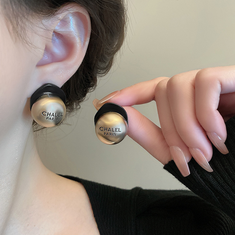 Maillard náušnice s písmenami zo zliatiny, elektroplatované, dizajn s písmenami/číslami/text, štýl Japonsko/Kórea, čerstvé a sladké