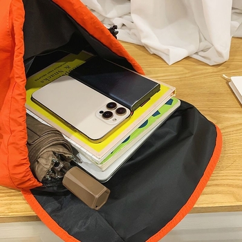 Planinski ruksak za muškarce – vanjski poliester, podstava od najlona, pogodan za ledene i snježne sportove