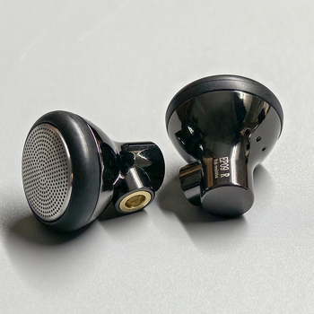 HiFi ενσύρματα ακουστικά τύπου in-ear με αποσπώμενο καλώδιο MMCX, 14,8 mm δυναμικοί οδηγοί, εύρος συχνοτήτων 20–20000 Hz, OFC καλώδιο 1,2 m, με μικρόφωνο