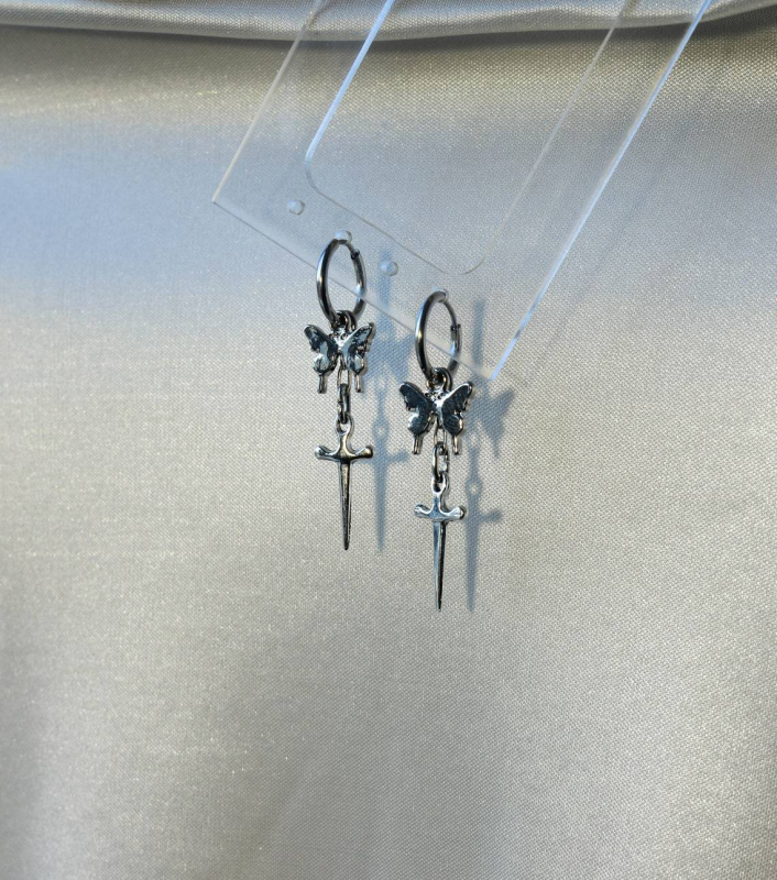 Naušnice – leptir-nož dizajn, gotički stil, legura, elektroplatiranje, unisex