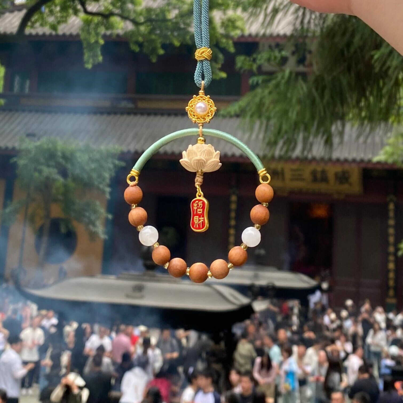 Автомобилна украса за огледало – сплав, карикатурен стил, ароматична функция, Jingxintang