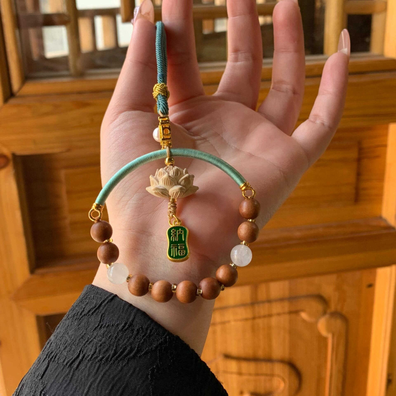 Автомобилна украса за огледало – сплав, карикатурен стил, ароматична функция, Jingxintang