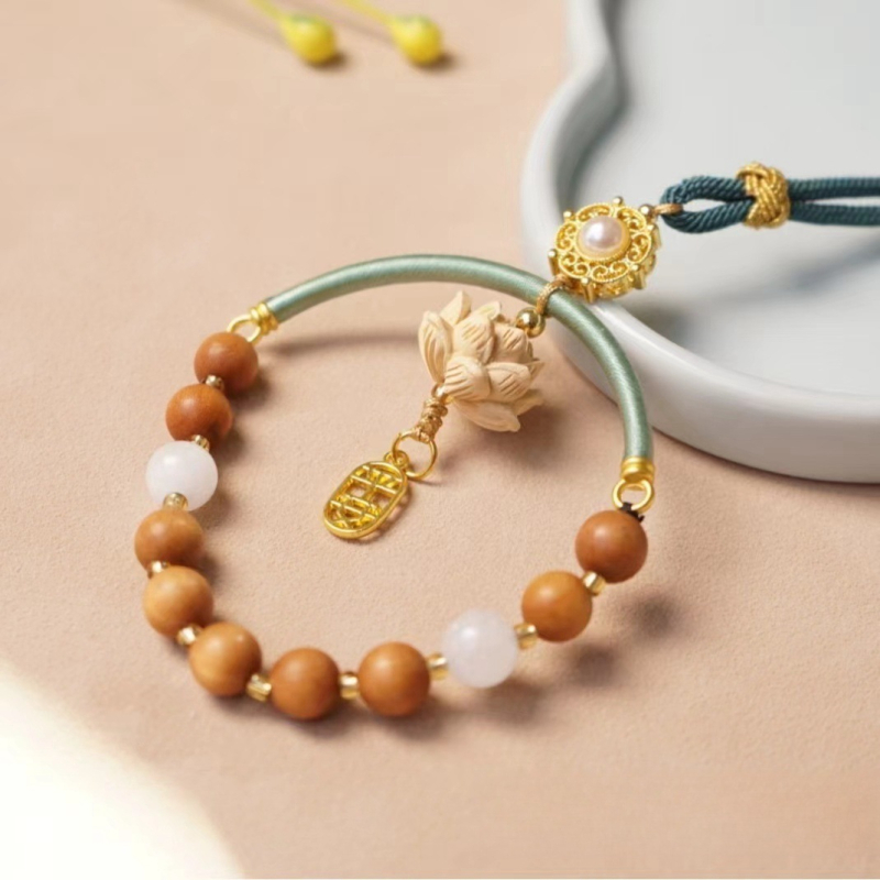 Автомобилна украса за огледало – сплав, карикатурен стил, ароматична функция, Jingxintang