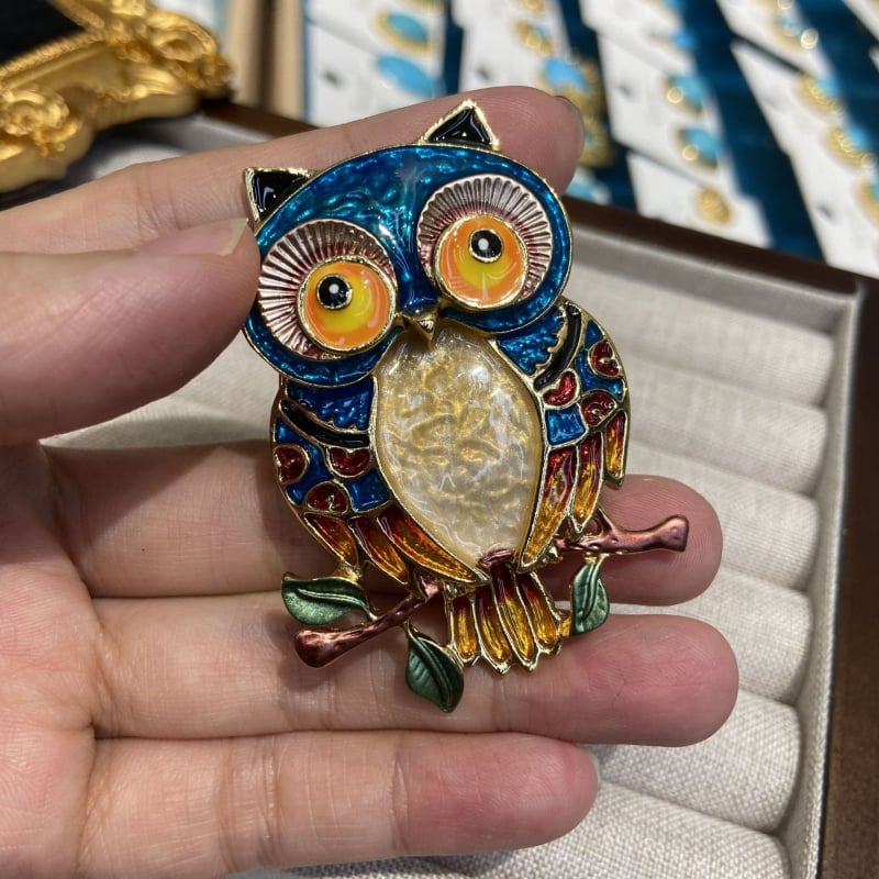 Broșă bufniță din cupru, placare electrolitică, stil geometric medieval, accesoriu decorativ, cadou