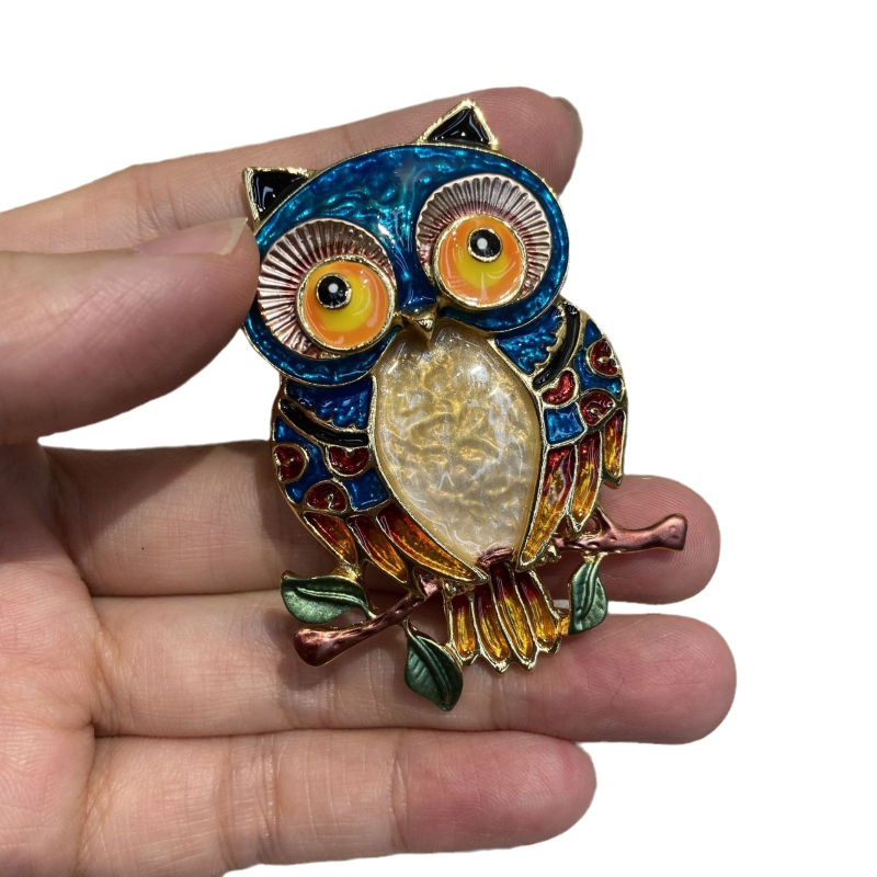 Broșă bufniță din cupru, placare electrolitică, stil geometric medieval, accesoriu decorativ, cadou