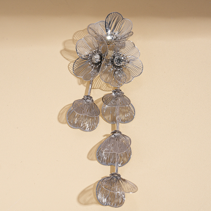 Broșă floare din fier cu incrustații de diamant, stil elegant vintage, bijuterie multifuncțională pentru femei