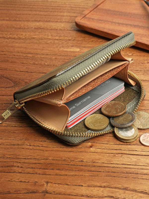 Cattleman kratki novčanik od kože prvog sloja teleće kože, s podstavom od prave kože, antibakterijski i otporan na habanje