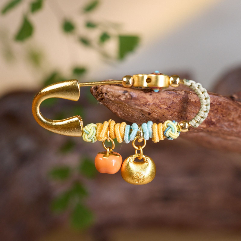 Broșă | Anul Calului, zodie, formă geometrică, cupru placat cu aur, electroplacare, unisex