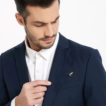 Broșă din aliaj de zinc — unisex, stil preppy, motif animal, placare electroplatină, decorativă și multifuncțională
