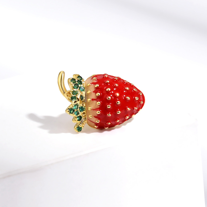 Kaelapaela nööp braškin motiiviga, vaskmaterjal, teemantne töötlemine, sünteetilised tsirkoonid