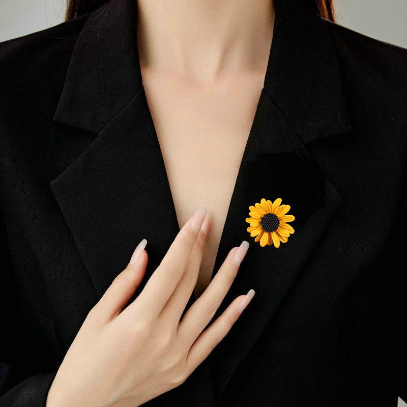 Broš - Virágos dizájn margaréta és napraforgó, ötvözet, sütőfesték, Liyu Jewelry