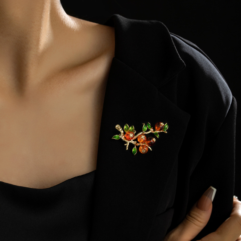 Bross — Réz; Persimon stílus, kínai szél; virágos dizájn; olajos csepp-kezelés; zakóhoz illő prémium tű