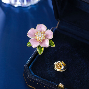 Vaskest lilleline kaelaripats, kuldplaaditud gemmiga mosaiik, tilgala oleja viimistlus, vintage stiil