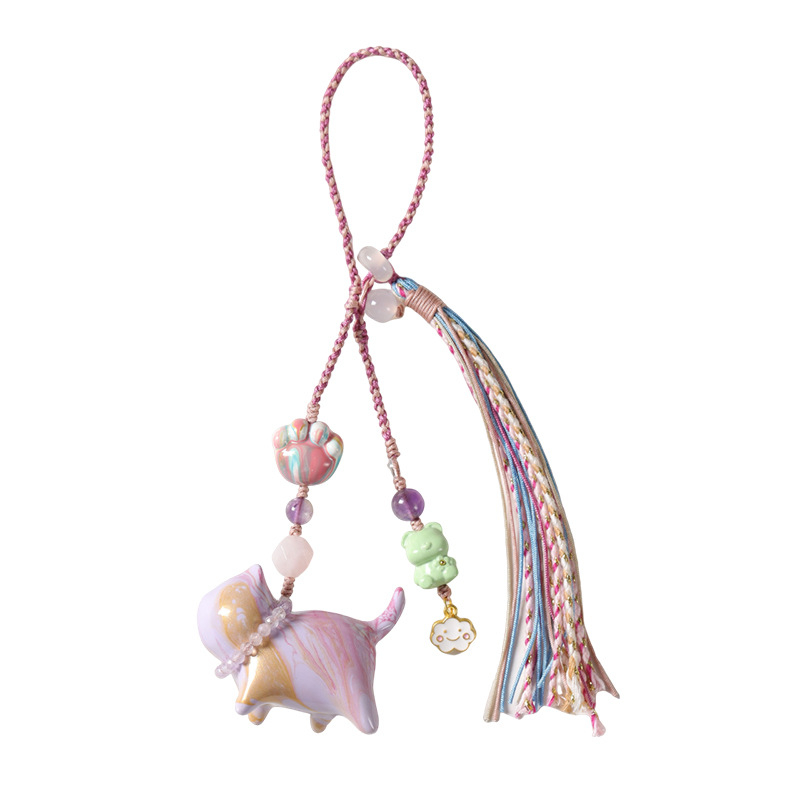 Autó dísz — Eredeti dizájn; kézzel készült; faanyag; minta: medvék és kisállatok.