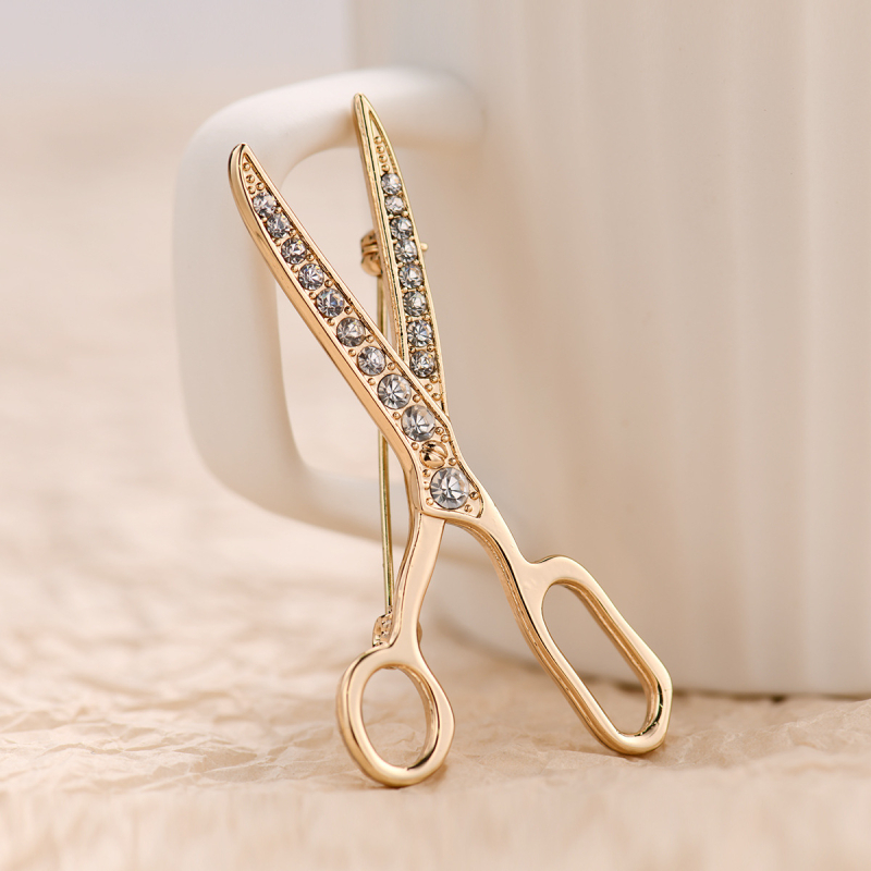 Cinkötvözet kitűző – Brit retro stílus, gyémánt bevonat – Díszítés, Anti-expozíció, Rögzítés