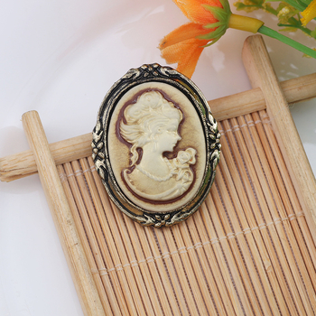 Bross - karikatúra motívum design, ötvözet anyag, női stílus, elektroplating felületkezeles, funkciók: emlék, díszítés, ajándék