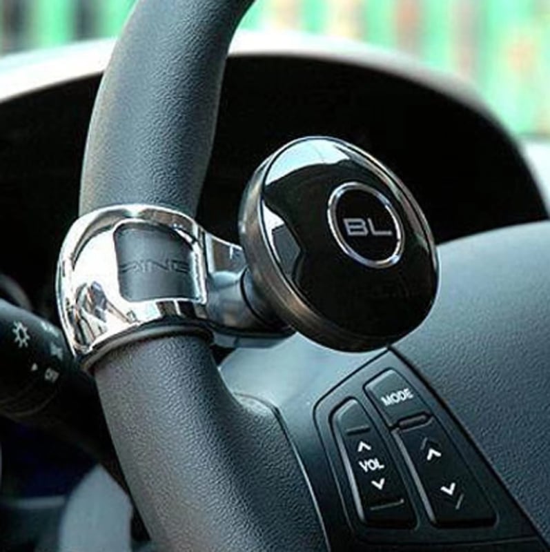 Shengfengda automobilni booster volana – univerzalni, metalno-plastičan, težina 165 g