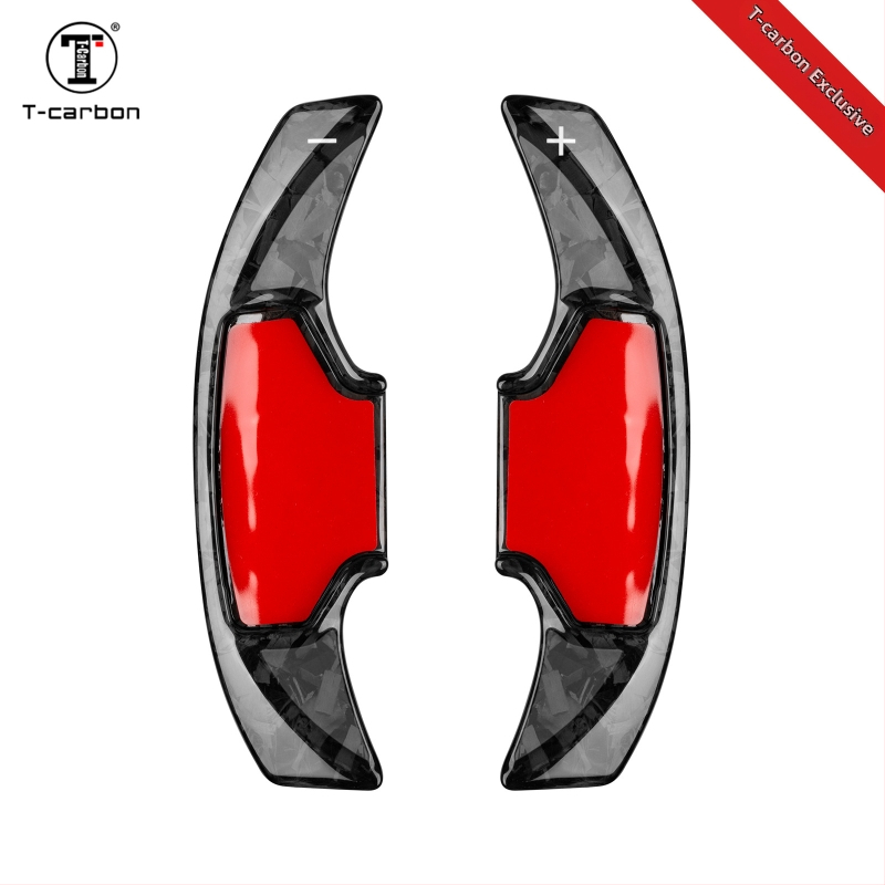 Dekoratívna rámeň volantu pre Ford Mustang s vzhľadom karbónových vlákien (Značka Hongbai; Materiál: plast; Vhodné modely: Mustang; Inštalácia: lepidlo; Výrobný proces: horúce lisovanie oceľovej formy)