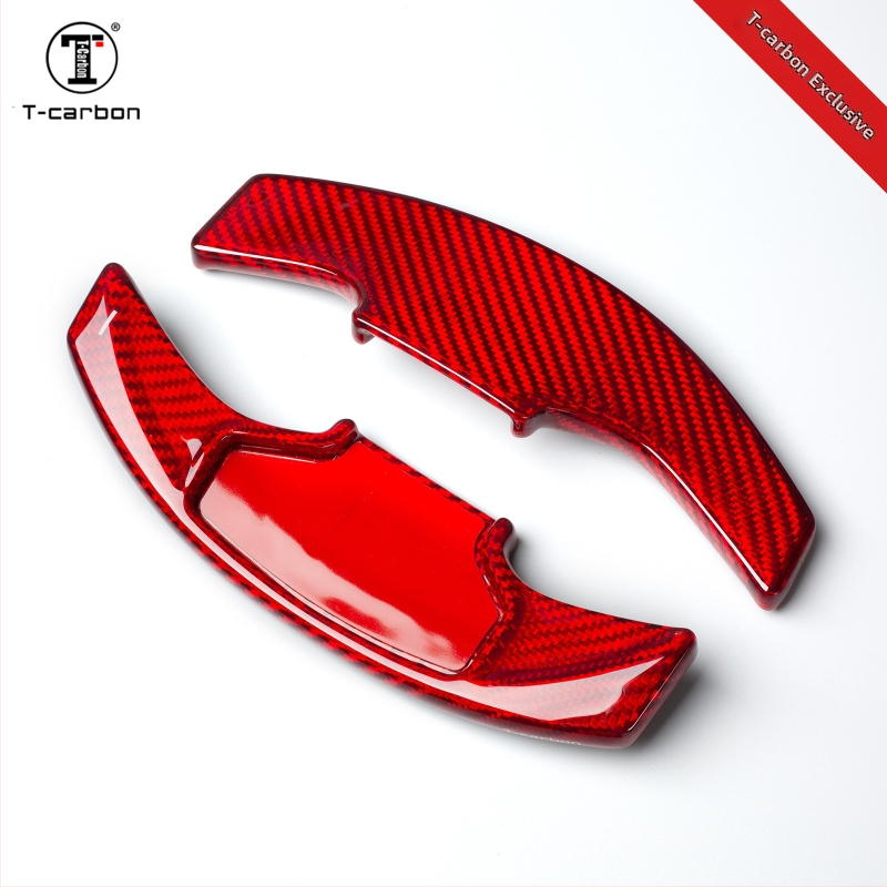 Dekoratívna rámeň volantu pre Ford Mustang s vzhľadom karbónových vlákien (Značka Hongbai; Materiál: plast; Vhodné modely: Mustang; Inštalácia: lepidlo; Výrobný proces: horúce lisovanie oceľovej formy)