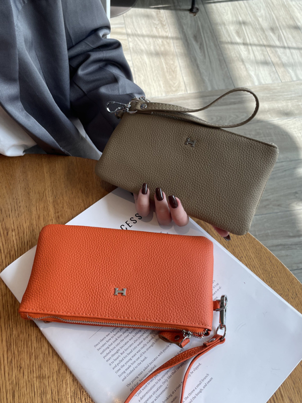 Geantă de mână din piele pentru telefon, în stil plic, formă orizontală dreptunghiulară, cu fermoar, buzunar intern pentru telefon