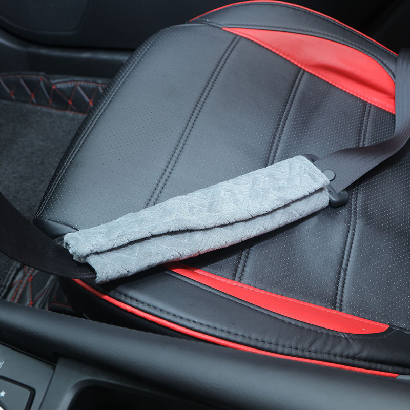 Produžni jastuk za sigurnosni pojas automobila – produžen, plišani jastučić s izvezenim uzorkom, 30 g, praktičan auto dodatak, logo otisnuto: OK