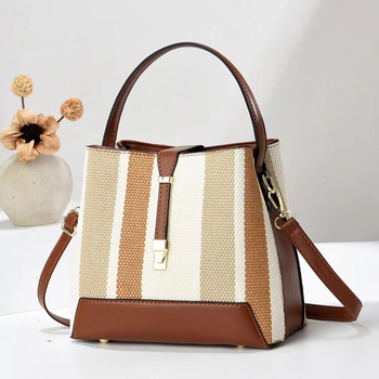 Geantă de umăr pentru femei, stil stradal, material PU, formă pătrată, închidere cu cataramă magnetică, buzunar interior cu fermoar, curea de umăr (PU; formă pătrată; închidere cu cataramă magnetică; buzunar interior cu fermoar; curea de umăr)