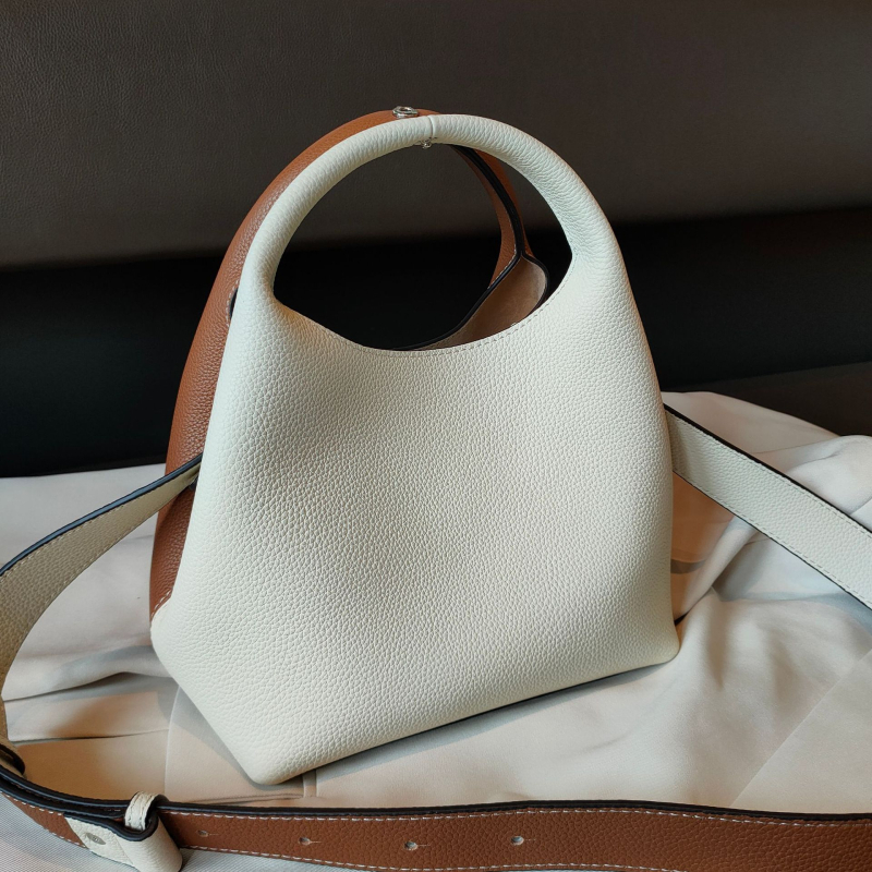 Bucket bag Od prirodne kože Prvi sloj teleće kože Za poslovno dnevno putovanje Torba u Wing stilu